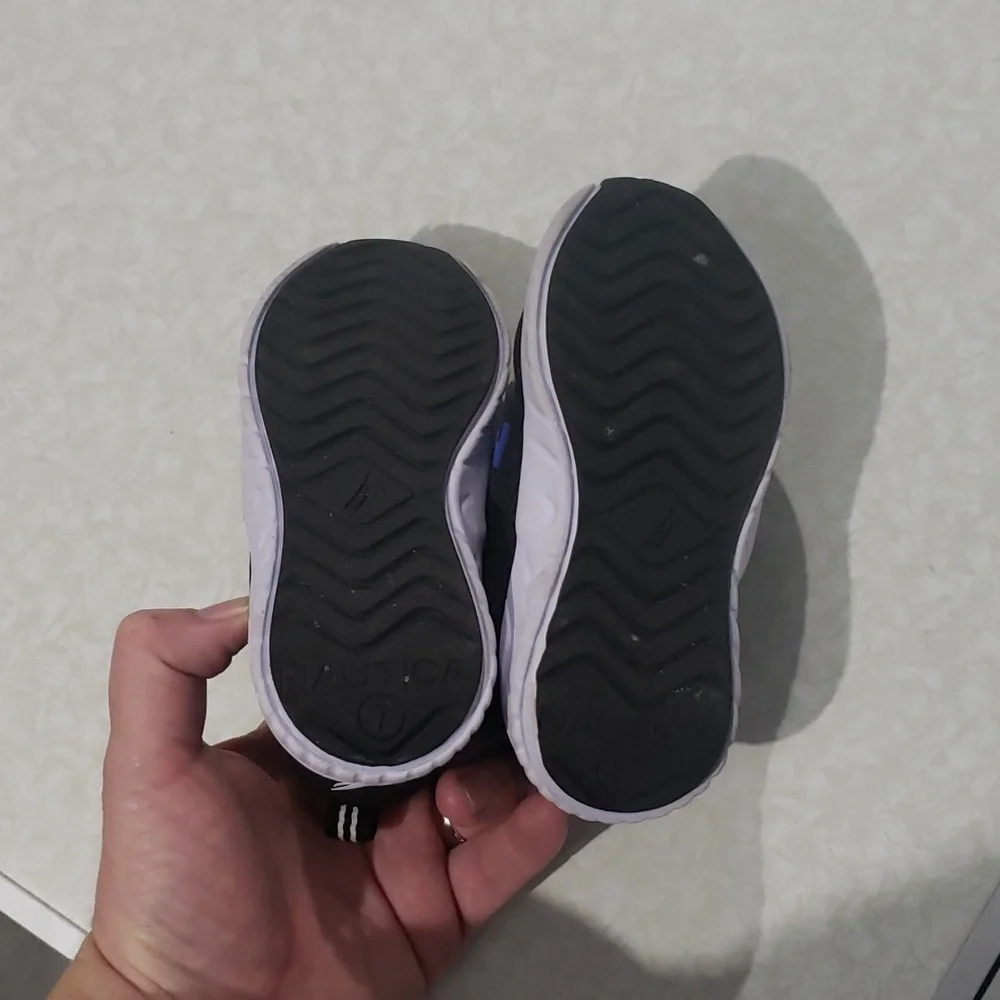 Nautica brand slip
